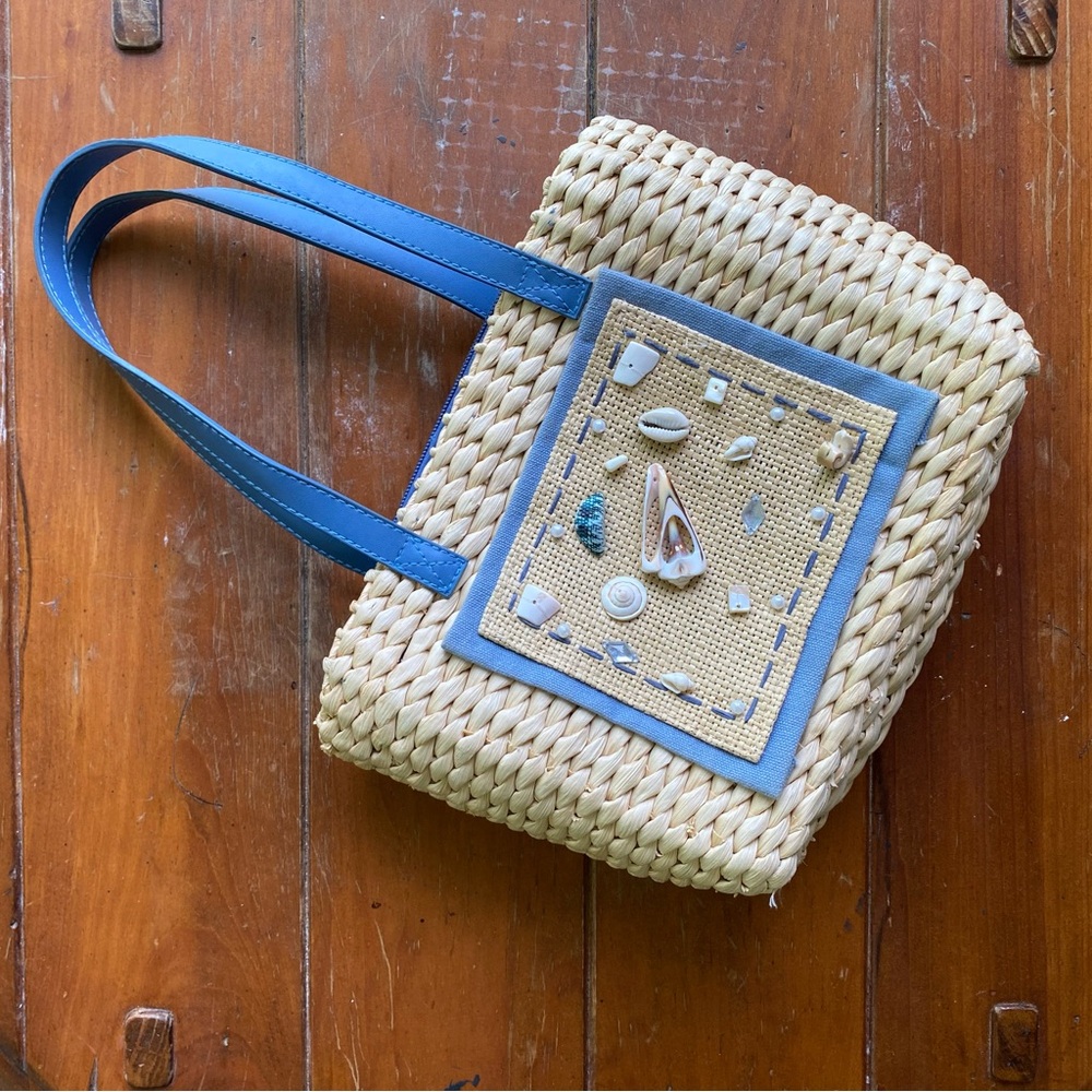 Kim Rogers Straw/Paper Mini Tote/Hand Bag w. Sea Blue Lining & Shell Accents - Picture 3 of 7